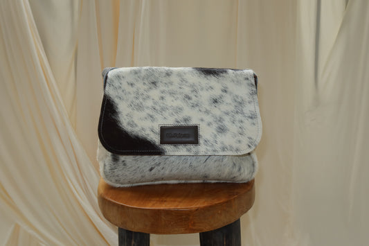 Paloma Shoulder Classic in Hide