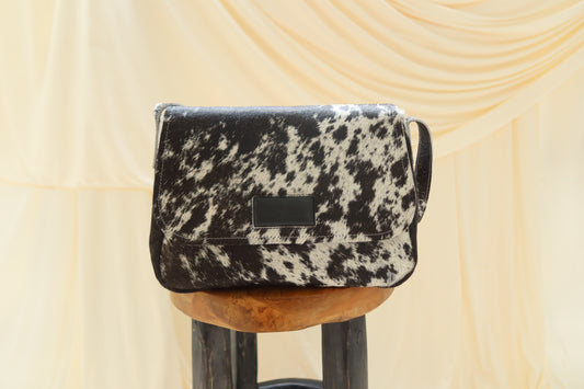 Paloma Shoulder Classic in Hide