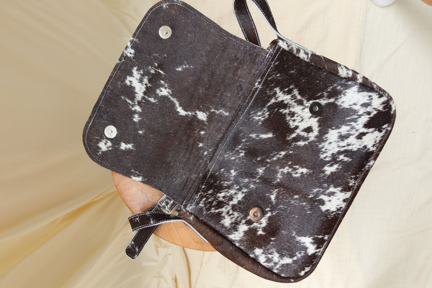 Paloma Shoulder Classic in Hide